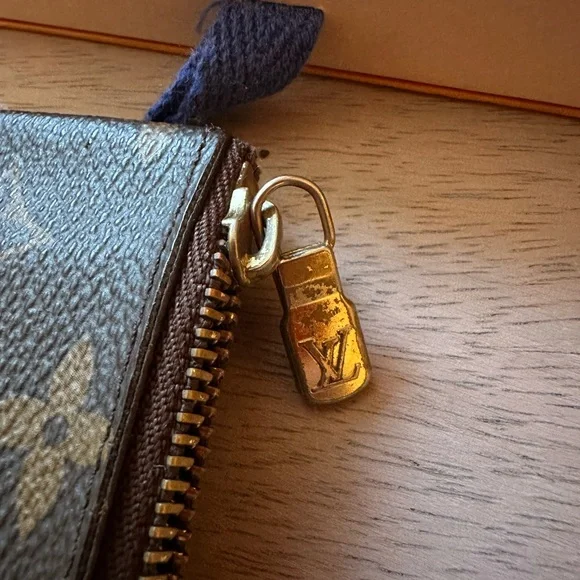 Authentic Louis Vuitton Keychain Wallet - Picture 4 of 5